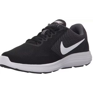 Women’s Nike Revolution 3 Running Shoes Sz 8W